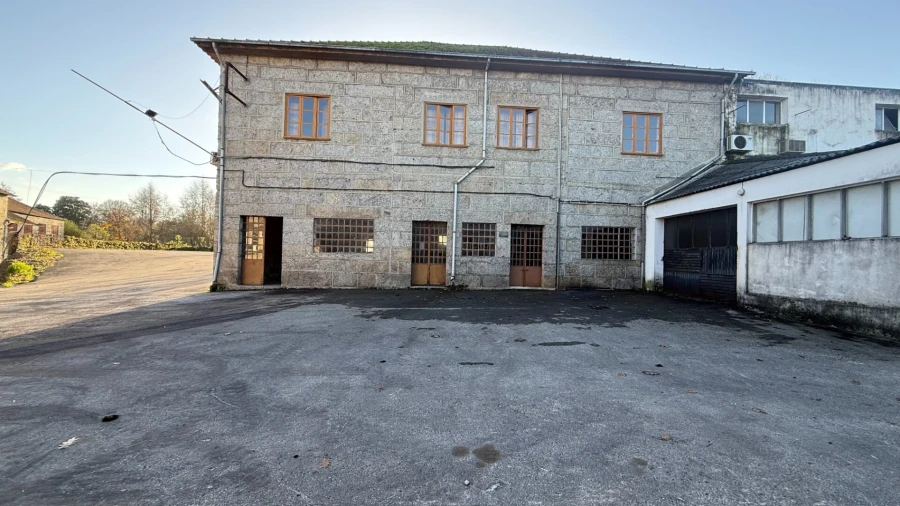Armazém para Venda em Fermentões Foto 13