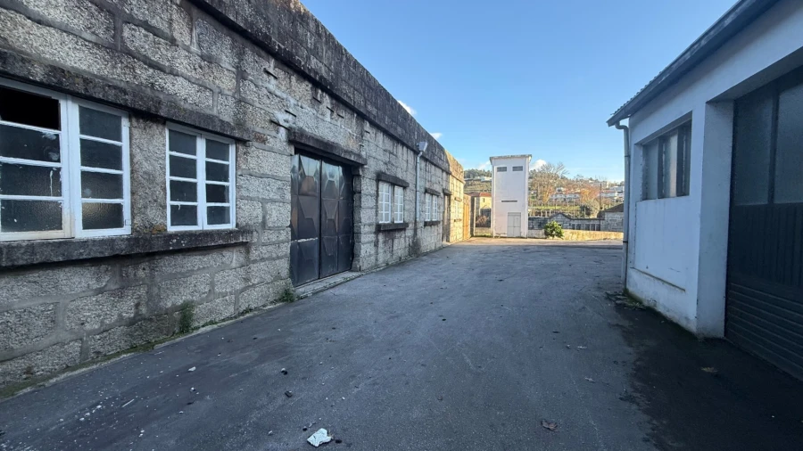 Armazém para Venda em Fermentões Foto 17