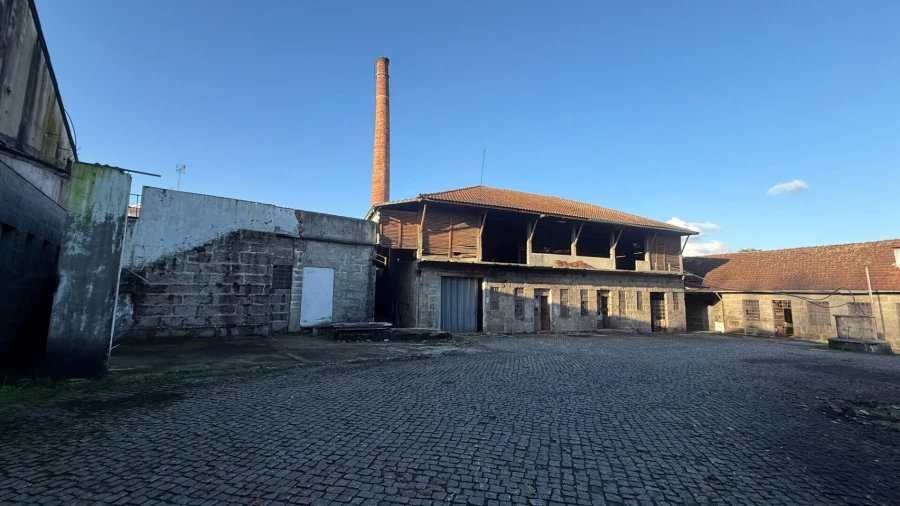 Armazém para Venda em Fermentões Foto 14