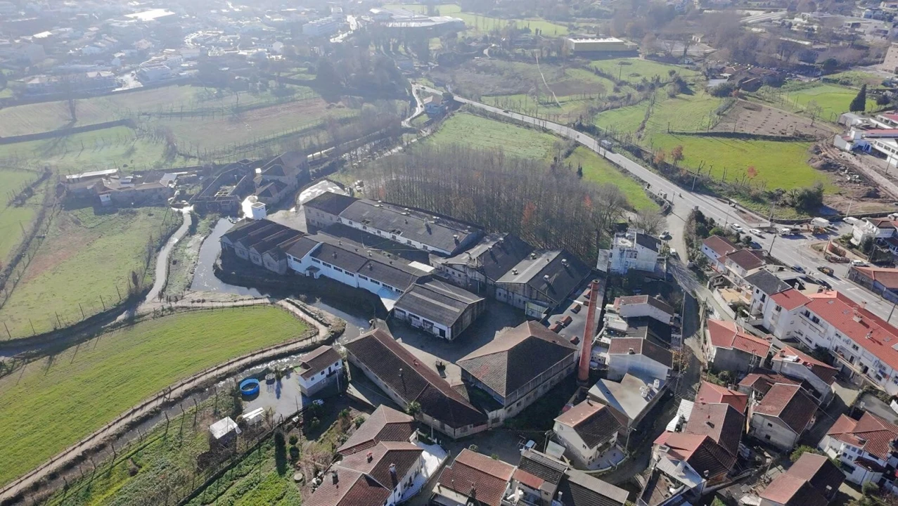 Armazém para Venda em Fermentões Foto 43