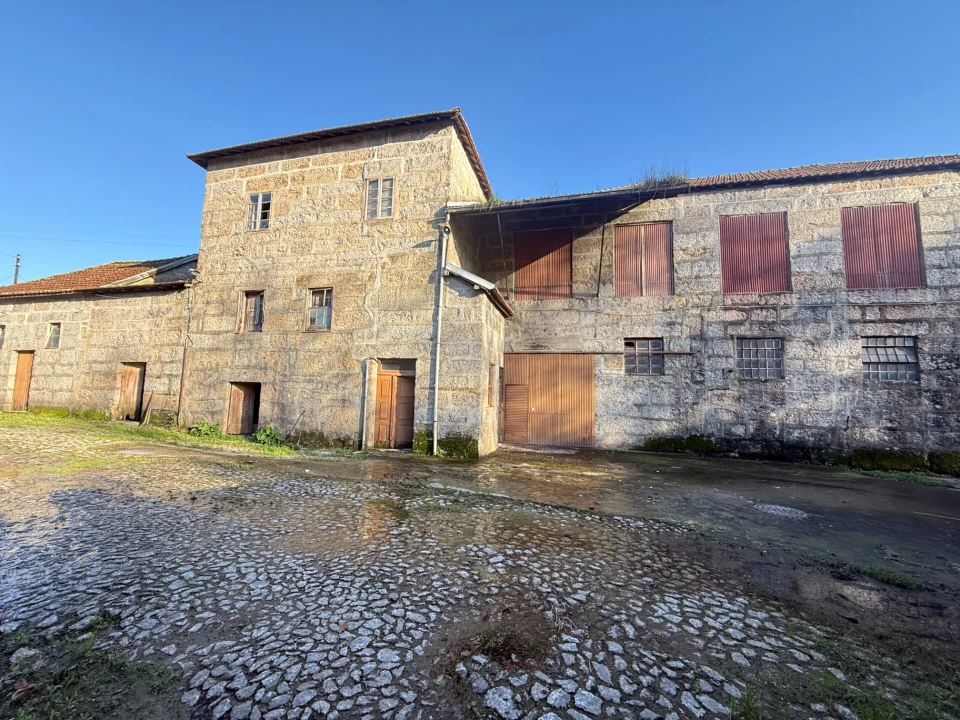 Armazém para Venda em Fermentões Foto 5