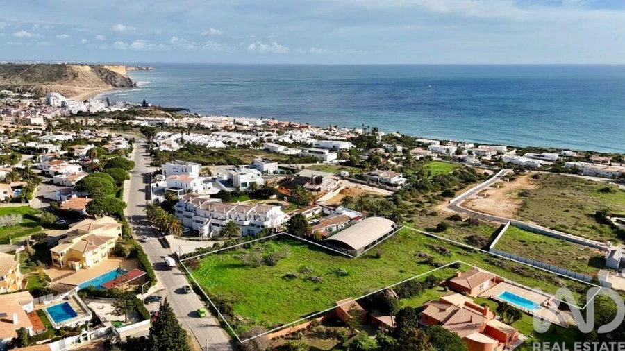 Terreno para Venda em Luz Foto 1