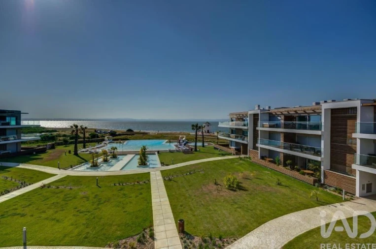 Apartamento T3 para Venda em Alcochete Foto 22