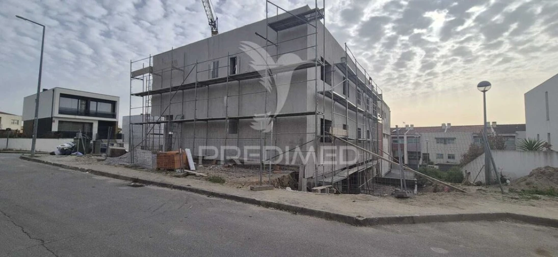 Apartamento T2 para Venda em Soutelo Foto 5