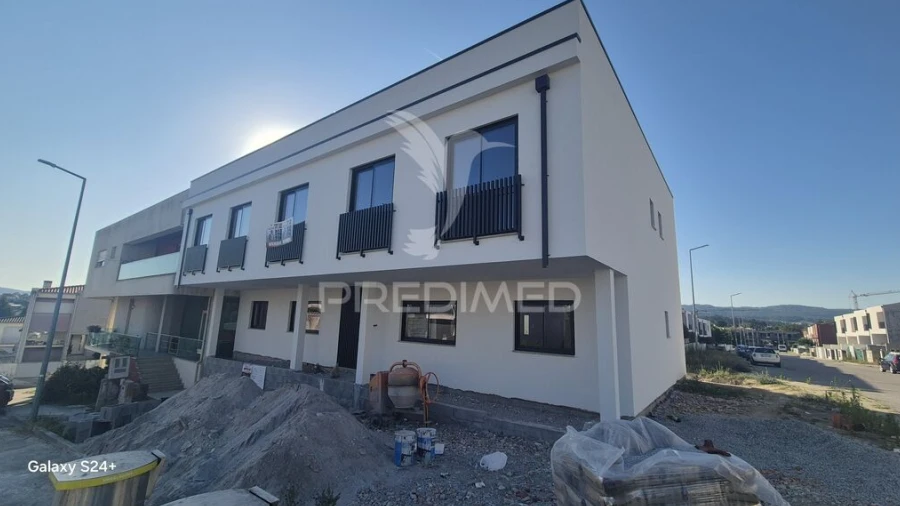 Apartamento T2 para Venda em Soutelo