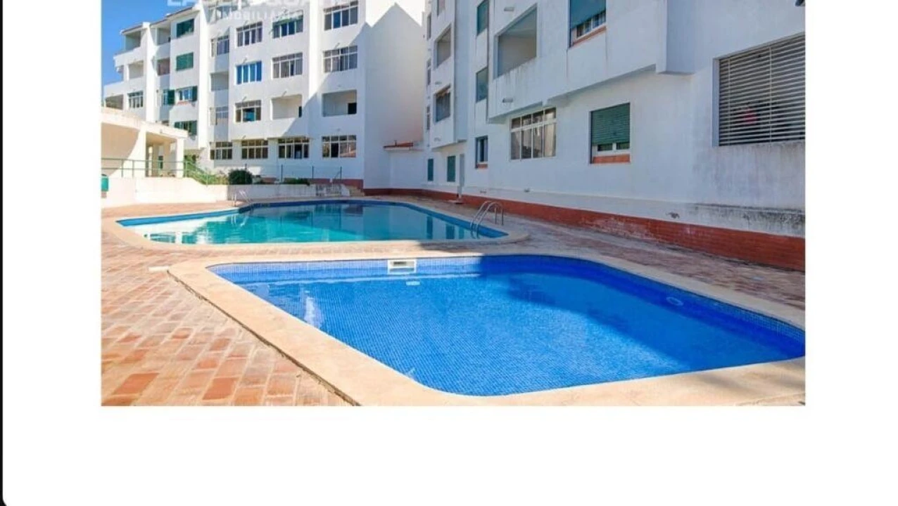 Apartamento T4 para Venda em Albufeira e Olhos de Água Foto 1