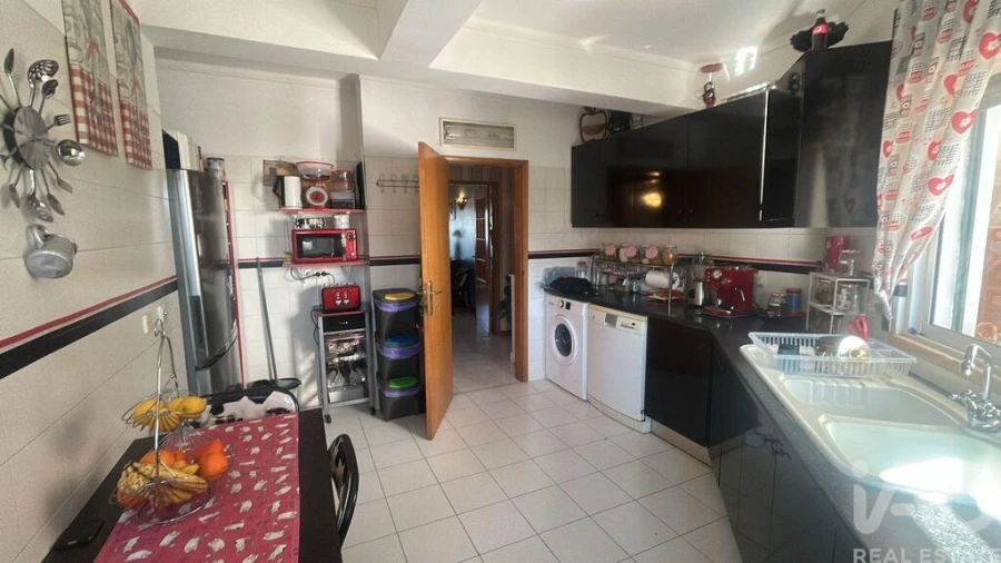 Apartamento T4 para Venda em Albufeira e Olhos de Água Foto 6