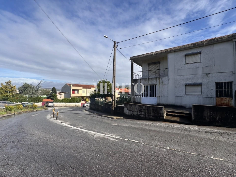 Moradia T2 para Venda em Nogueira, Fraião e Lamaçães Foto 1