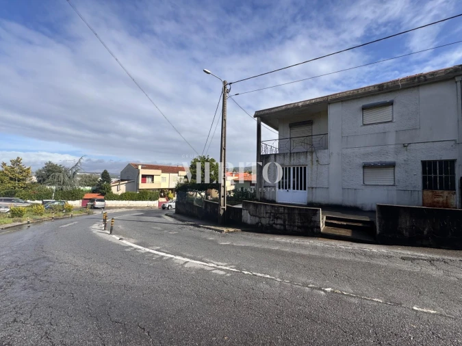 Moradia T2 para Venda em Nogueira, Fraião e Lamaçães Foto 1