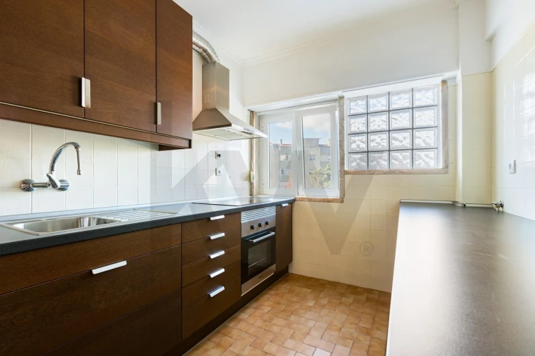 Apartamento T3 para Venda em Venteira Foto 12