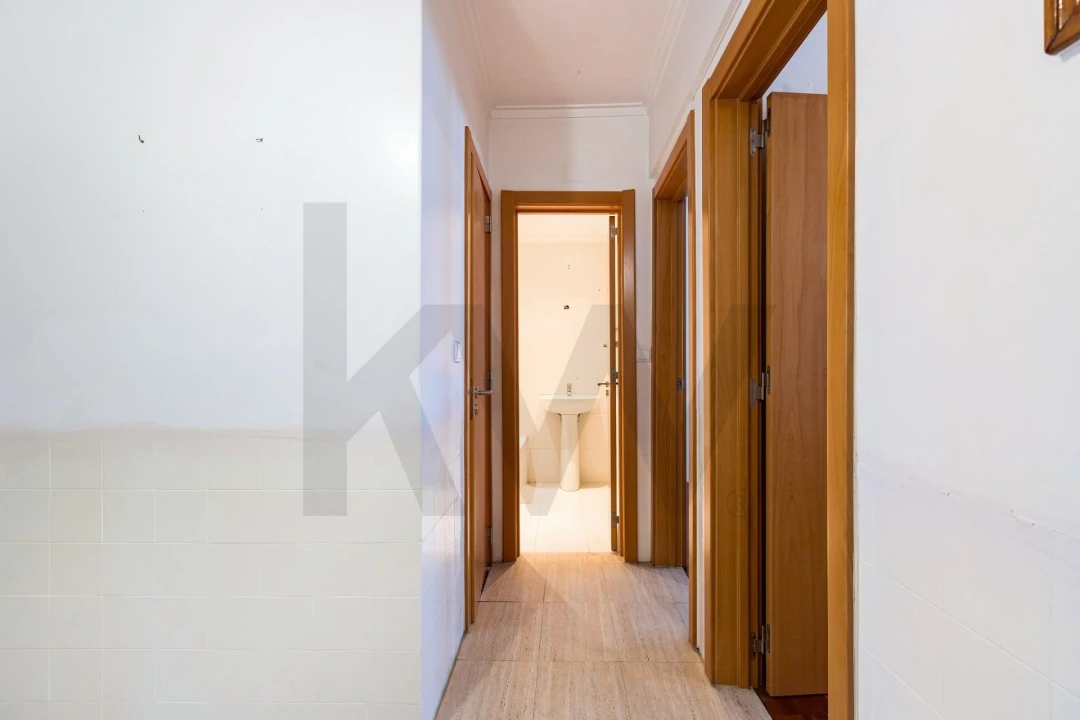 Apartamento T3 para Venda em Venteira Foto 9