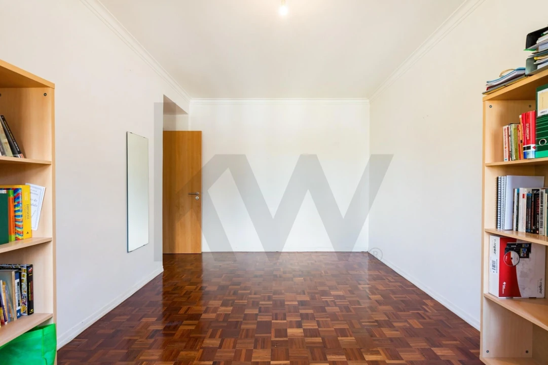 Apartamento T3 para Venda em Venteira Foto 18