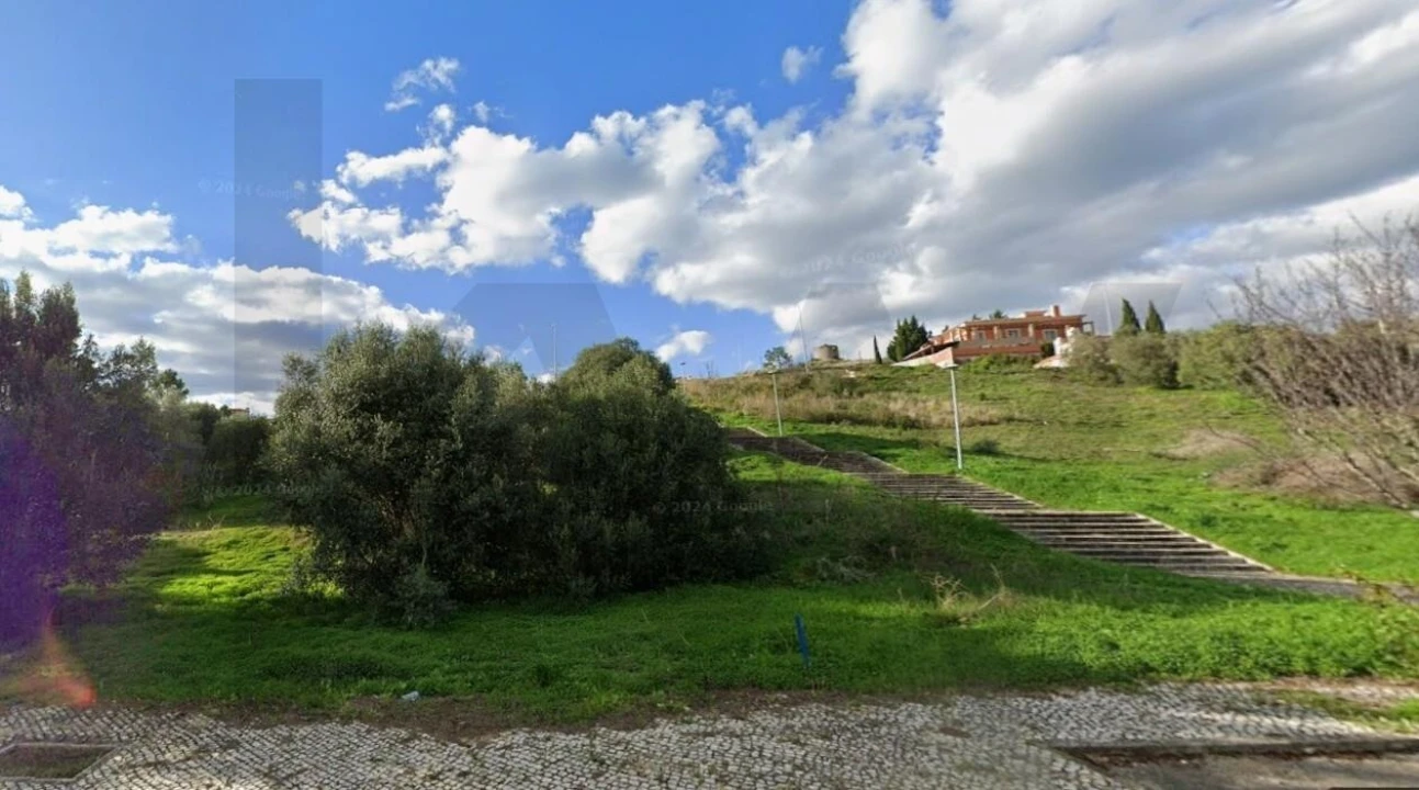Terreno para Venda em Azambuja Foto 1