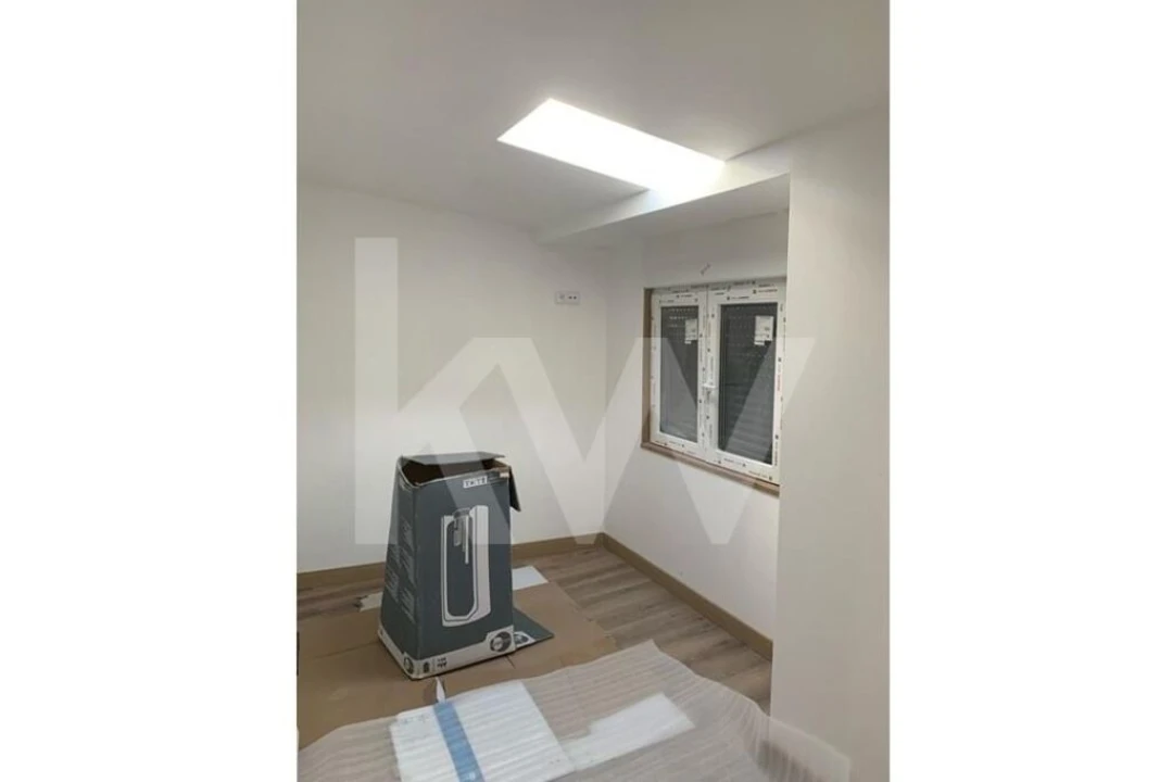 Moradia T8 para Venda em Agualva e Mira-Sintra Foto 21