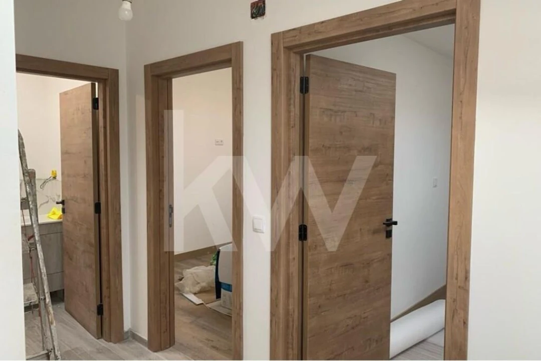 Moradia T8 para Venda em Agualva e Mira-Sintra Foto 20