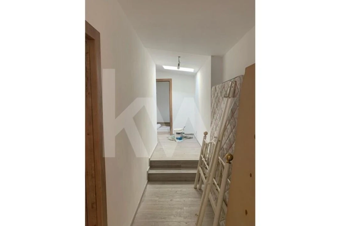 Moradia T8 para Venda em Agualva e Mira-Sintra Foto 13