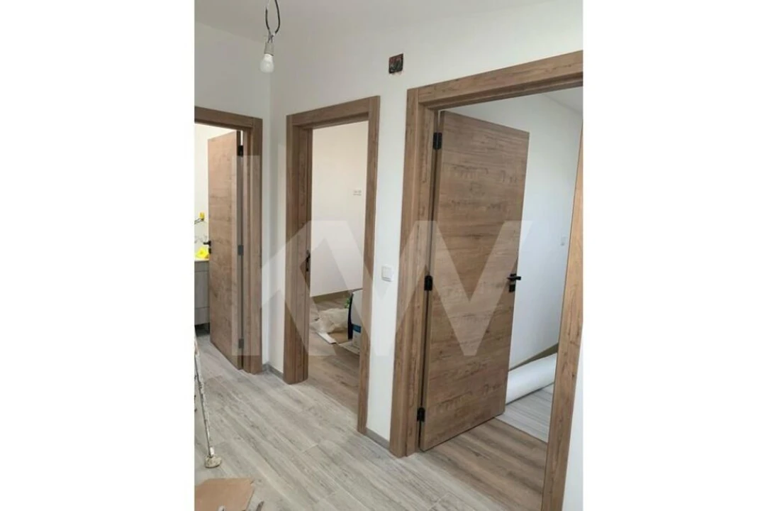 Moradia T8 para Venda em Agualva e Mira-Sintra Foto 15