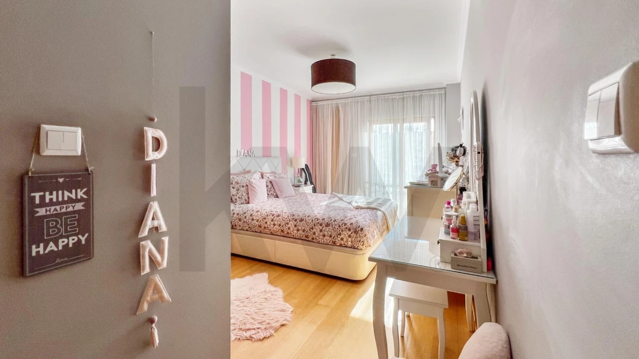 Apartamento T4 para Venda em Alfragide Foto 13