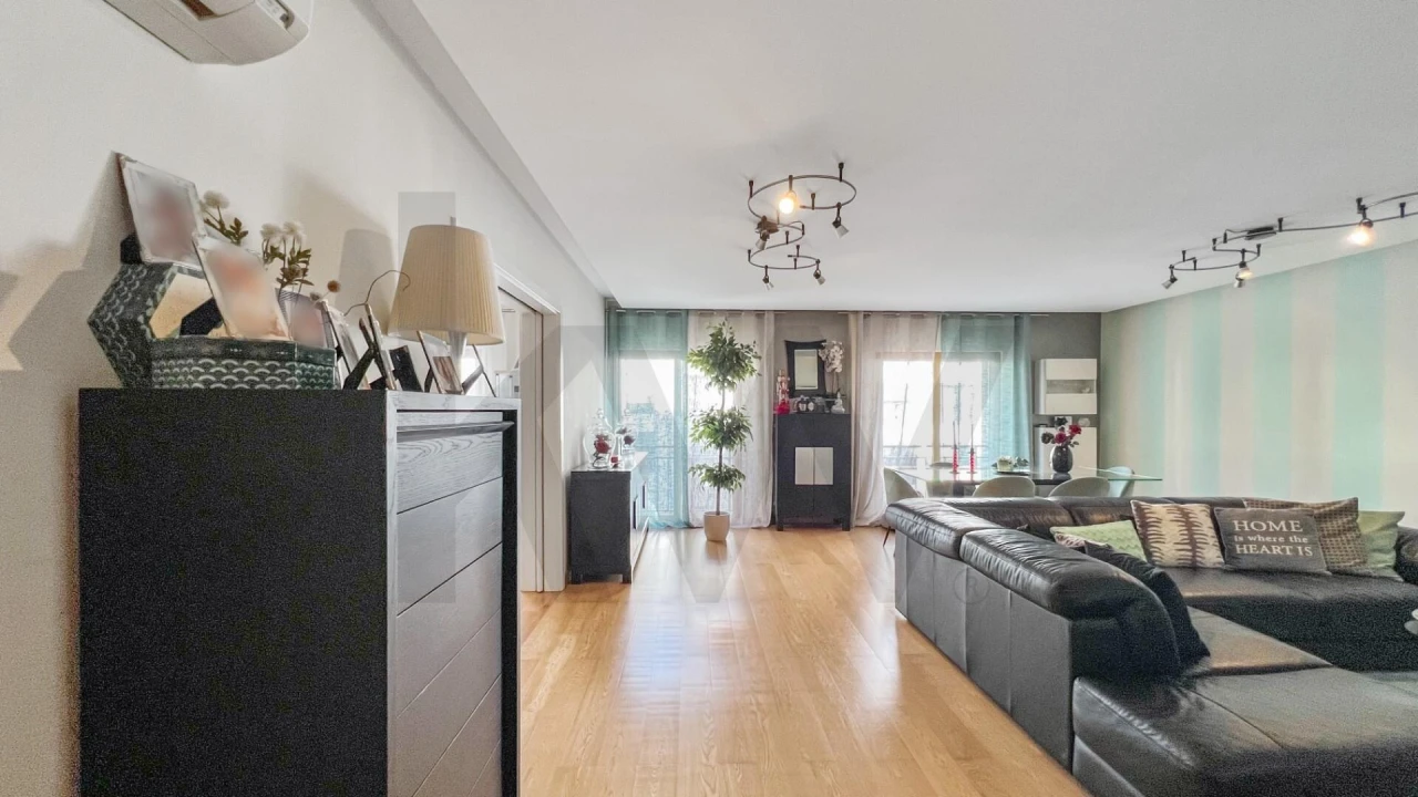 Apartamento T4 para Venda em Alfragide Foto 20