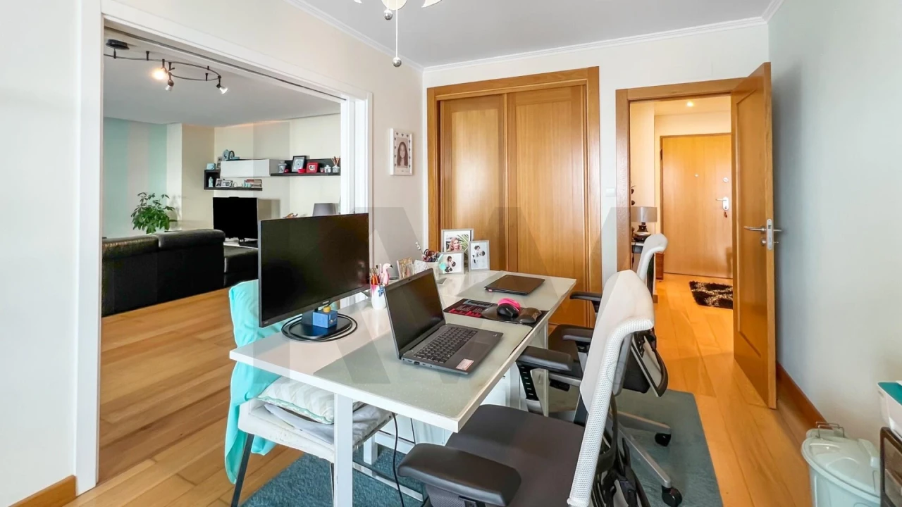 Apartamento T4 para Venda em Alfragide Foto 25