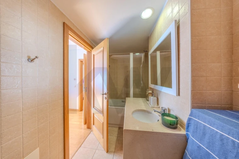 Apartamento T2 para Venda em Conceição e Cabanas de Tavira Foto 37