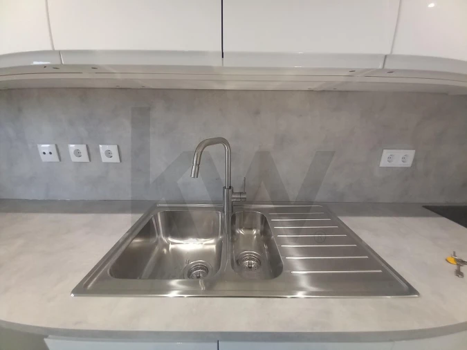 Apartamento T1 para Arrendamento em Algueirão-Mem Martins Foto 8