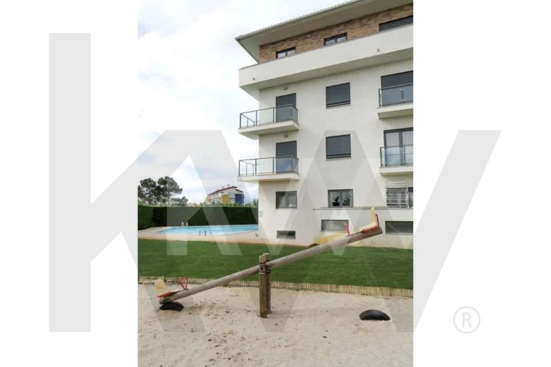 Apartamento T2 para Venda em São Martinho do Porto Foto 31