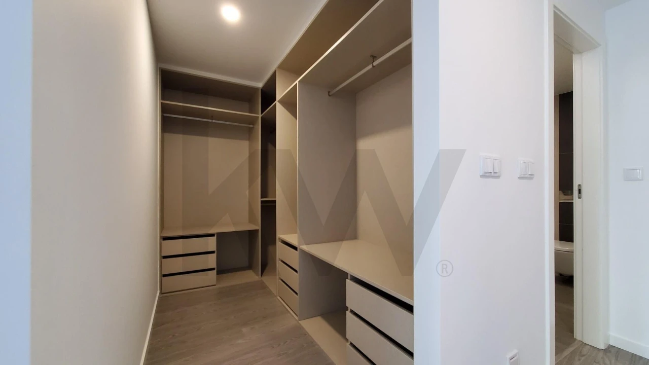 Apartamento T2 para Arrendamento em Oeiras e São Julião da Barra, Paço de Arcos e Caxias Foto 12