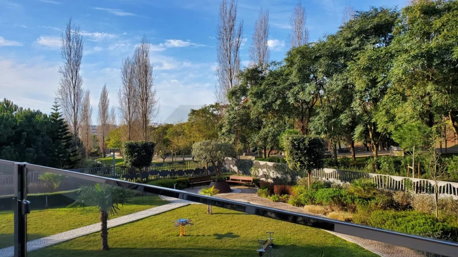 Apartamento T2 para Arrendamento em Oeiras e São Julião da Barra, Paço de Arcos e Caxias Foto 2