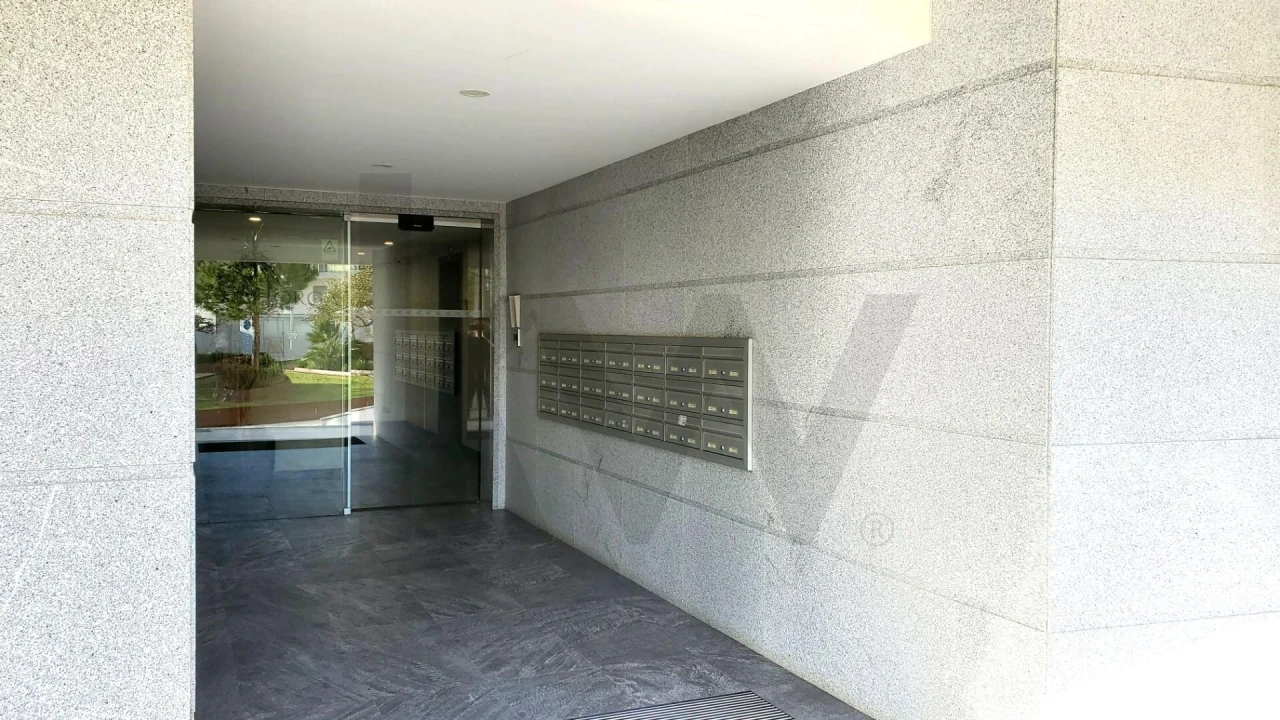 Apartamento T2 para Arrendamento em Oeiras e São Julião da Barra, Paço de Arcos e Caxias Foto 17