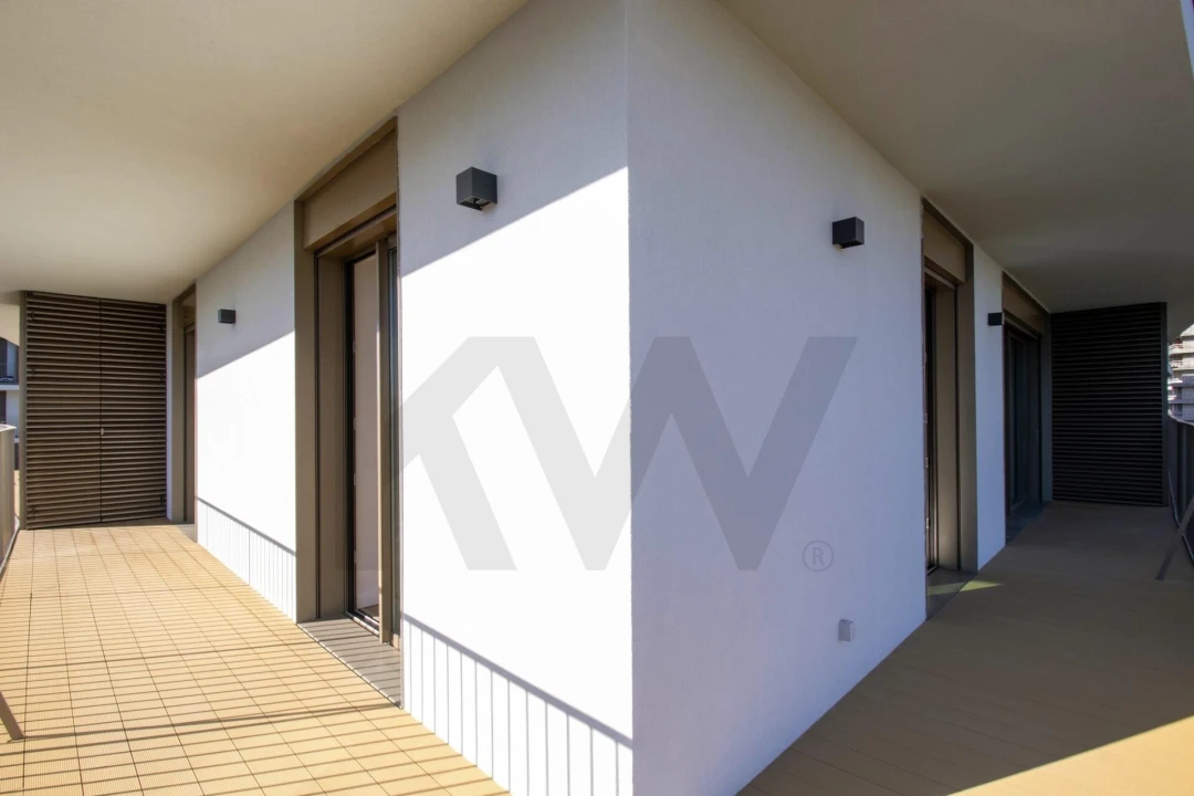 Apartamento T2 para Venda em Algés, Linda-A-Velha e Cruz Quebrada-Dafundo Foto 14