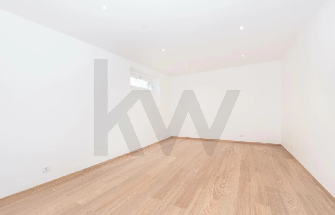 Apartamento T1 para Arrendamento em Algés, Linda-A-Velha e Cruz Quebrada-Dafundo Foto 17