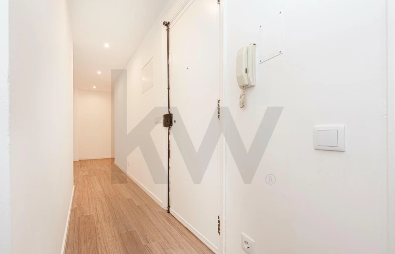 Apartamento T1 para Arrendamento em Algés, Linda-A-Velha e Cruz Quebrada-Dafundo Foto 3