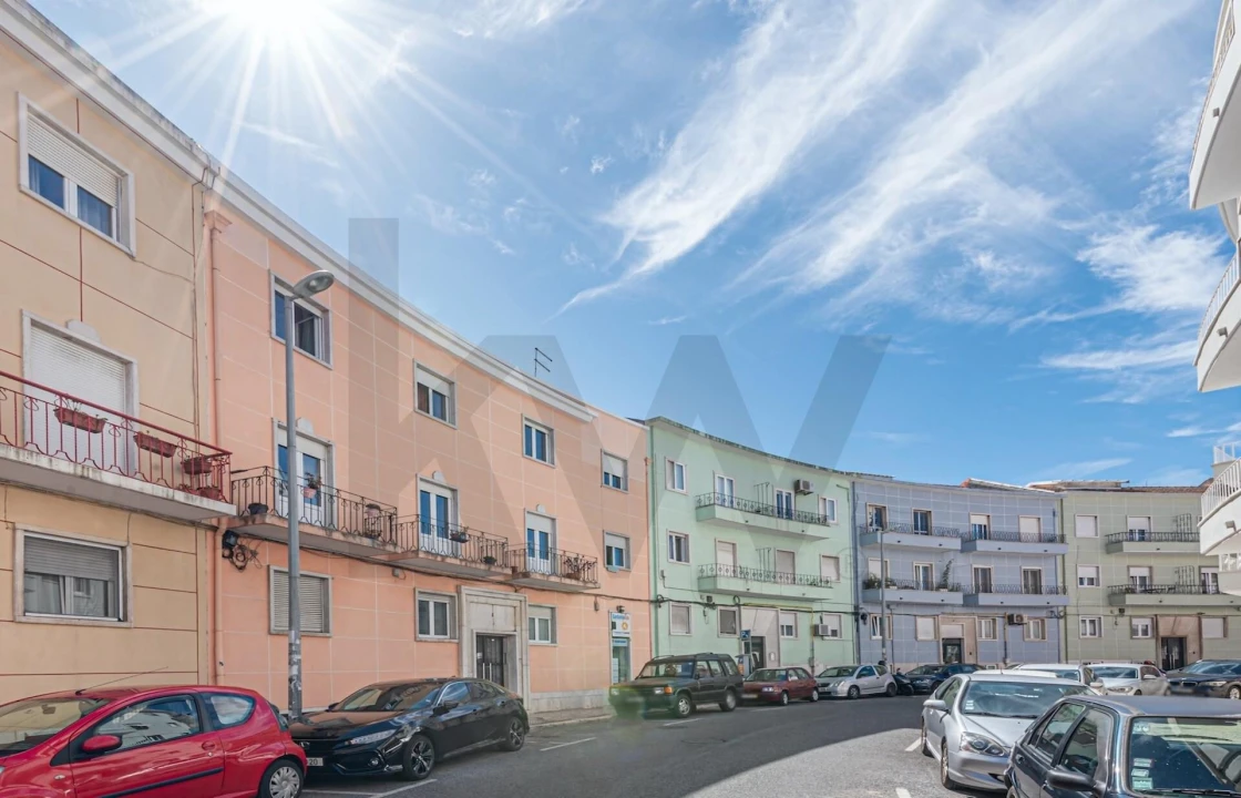 Apartamento T1 para Arrendamento em Algés, Linda-A-Velha e Cruz Quebrada-Dafundo Foto 1