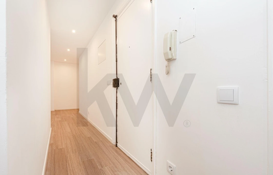 Apartamento T1 para Arrendamento em Algés, Linda-A-Velha e Cruz Quebrada-Dafundo Foto 3