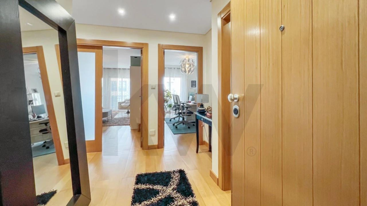 Apartamento T1 para Venda em Alfragide Foto 2