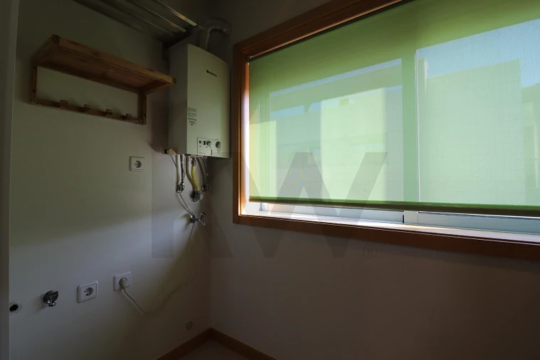 Apartamento T2 para Arrendamento em Santa Maria da Feira, Travanca, Sanfins e Espargo Foto 7