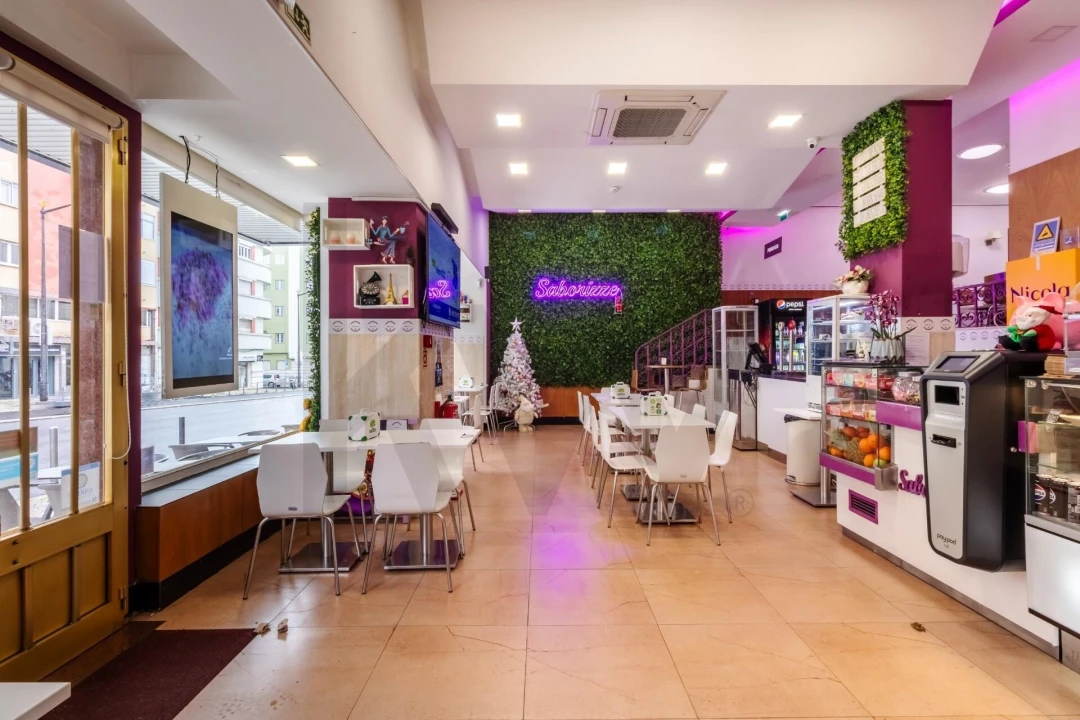 Loja para Trespasse em Areeiro Foto 7