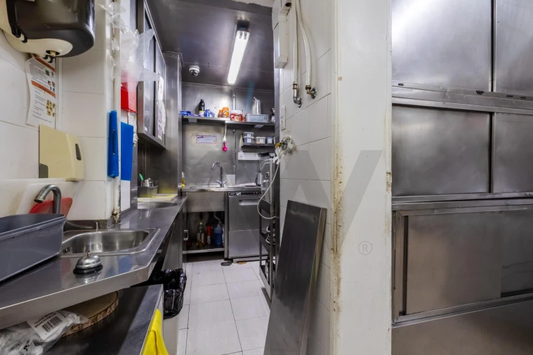 Loja para Trespasse em Areeiro Foto 38