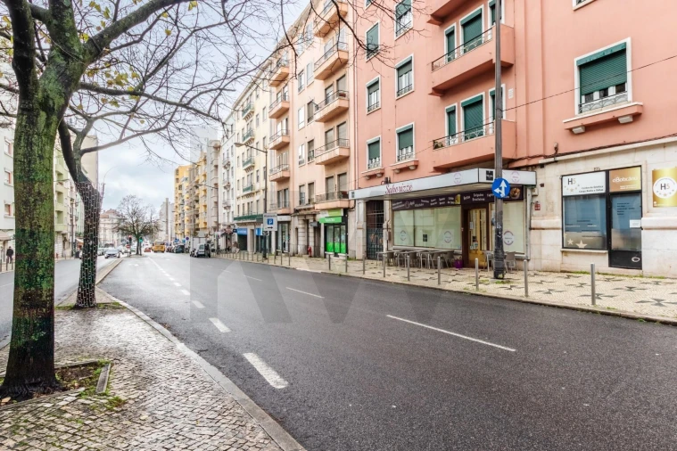 Loja para Trespasse em Areeiro Foto 1