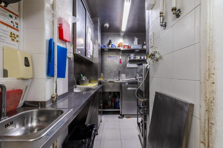 Loja para Trespasse em Areeiro Foto 39