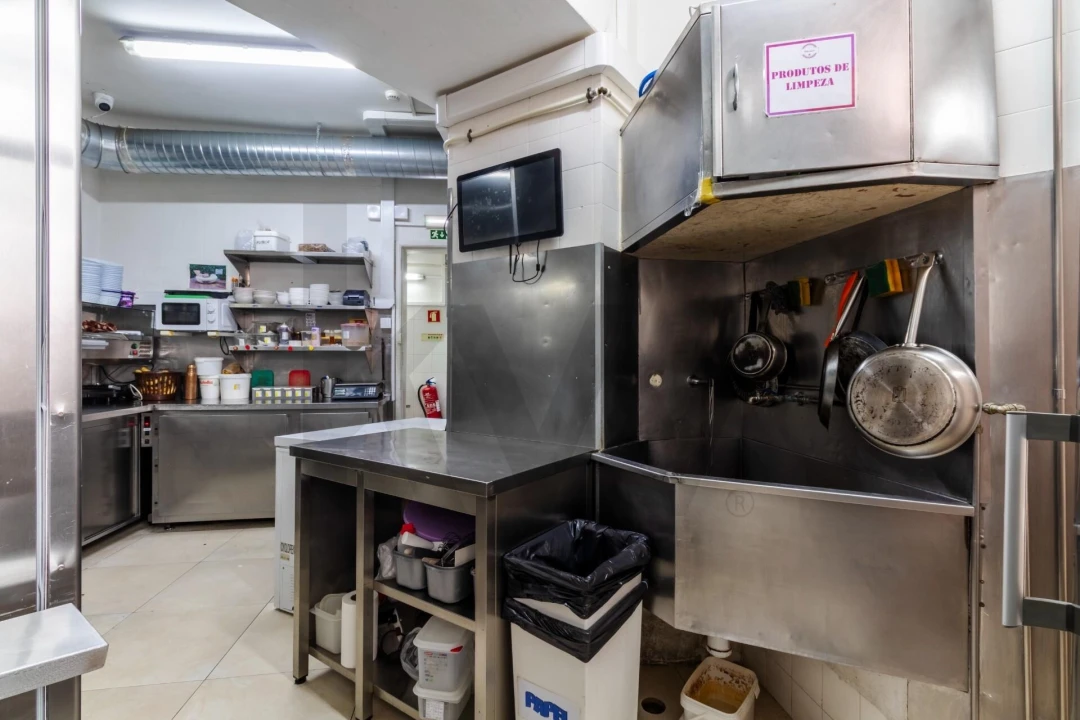 Loja para Trespasse em Areeiro Foto 33