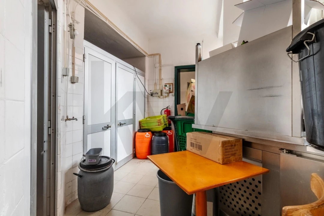 Loja para Trespasse em Areeiro Foto 52