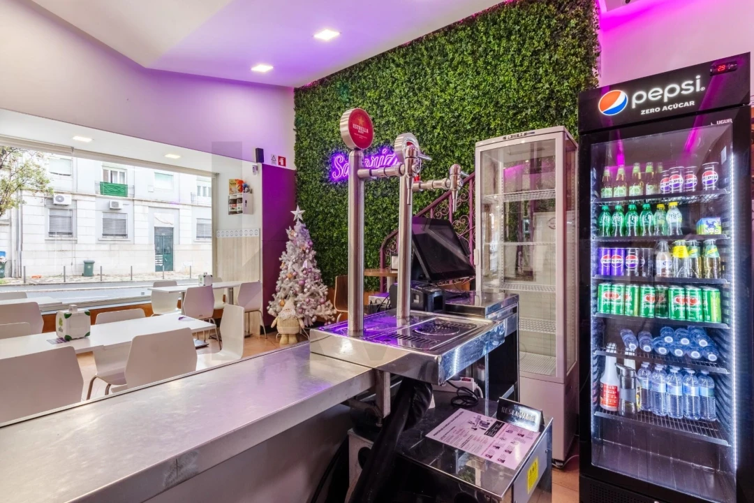 Loja para Trespasse em Areeiro Foto 14