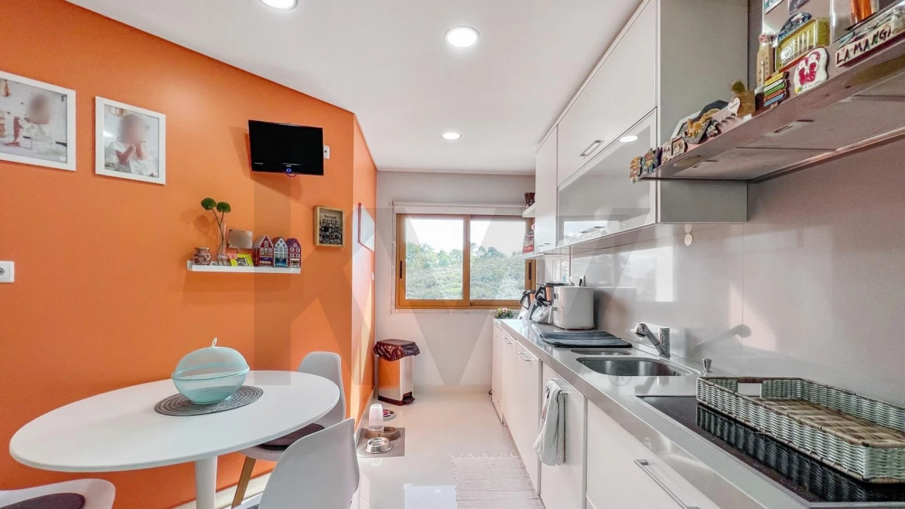 Apartamento T2 para Venda em Alfragide Foto 4