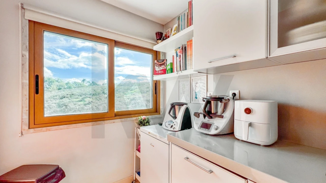 Apartamento T2 para Venda em Alfragide Foto 5