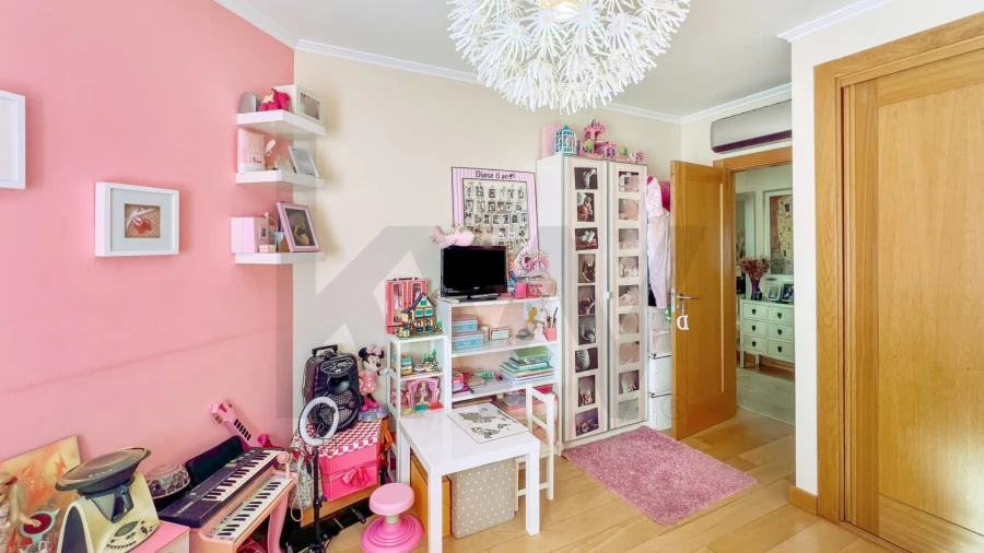 Apartamento T2 para Venda em Alfragide Foto 8