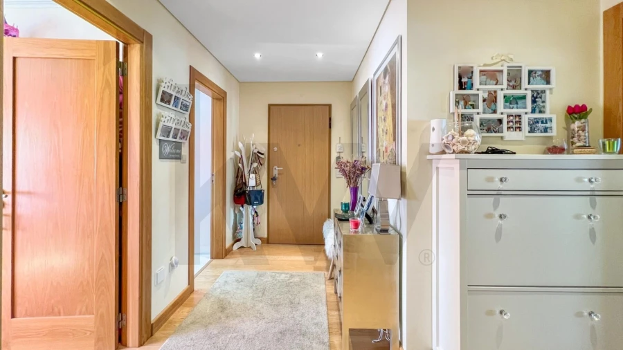 Apartamento T2 para Venda em Alfragide Foto 23