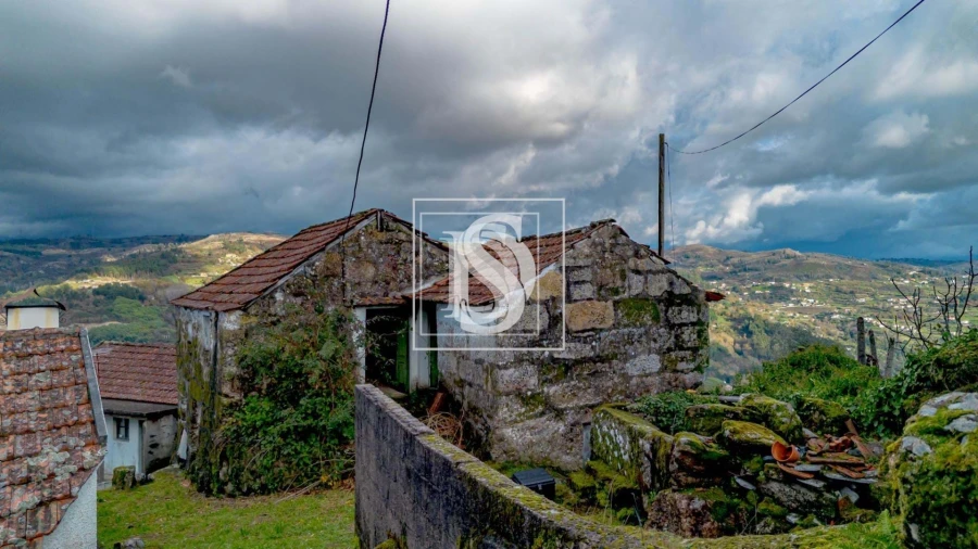 Moradia T2 para Venda em Paredes de Viadores e Manhuncelos Foto 2