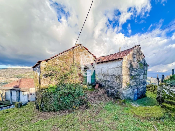 Moradia T2 para Venda em Paredes de Viadores e Manhuncelos
